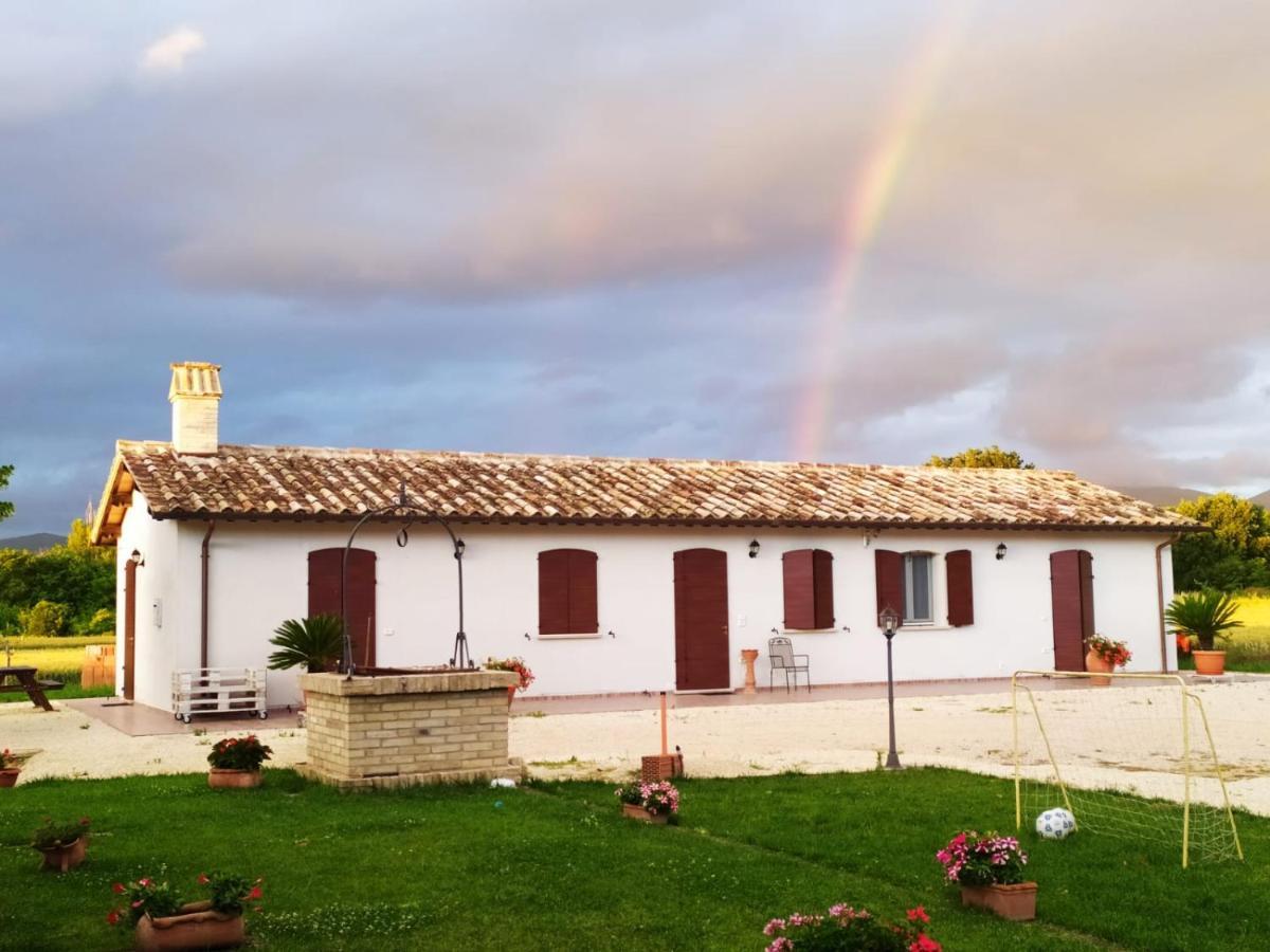Agriturismo " Le Serre" Spello Eksteriør billede